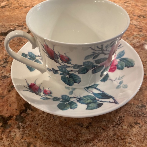 English Rose an exclusive design ROY KIRKHAM fine bone China TEA SET - Picture 3 of 15